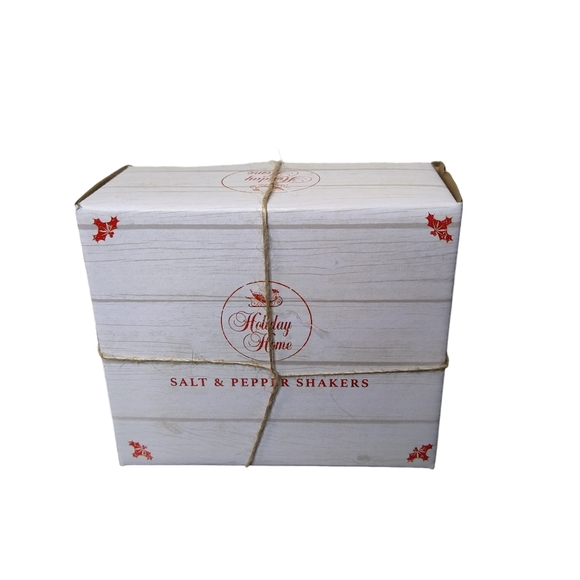 Ceramic Christmas Gnome Salt and Pepper Shakers - Picture 2 of 3